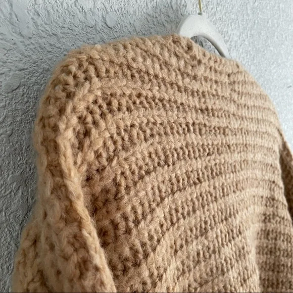 Anthropologie Camel Chunky Knit Cropped Cardigan - Picture 10 of 13
